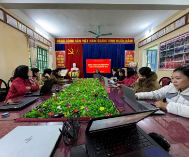 TRƯỜNG MẦM NON YÊN SƠN TỔ CHỨC SINH HOẠT CHUYÊN MÔN TUẦN 3 THÁNG 1 NĂM 2026 VỚI NỘI DUNG TẬP HUẤN CÔNG NGHỆ THÔNG TIN THEO NGHỊ QUYẾT SỐ 57-NQ/TW